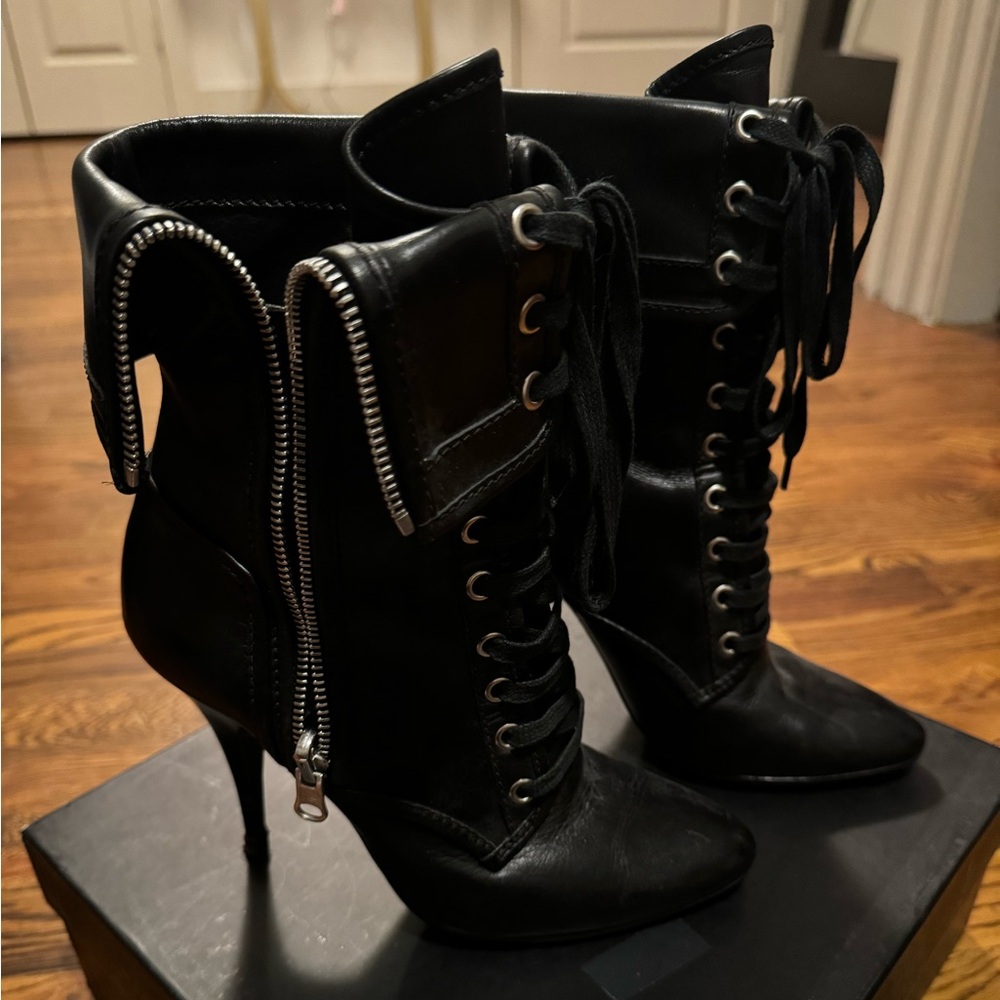 Balmain booties size 37
